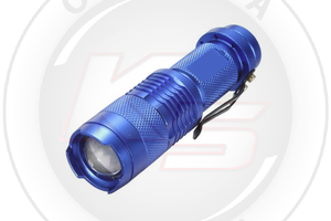 250 Lumen CREE LED Flashlight (Adjustable Focus Zoom)