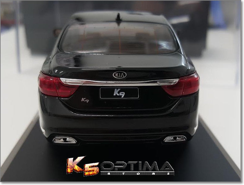 Kia K900 - 1:32 Diecast Collectible Model Cars